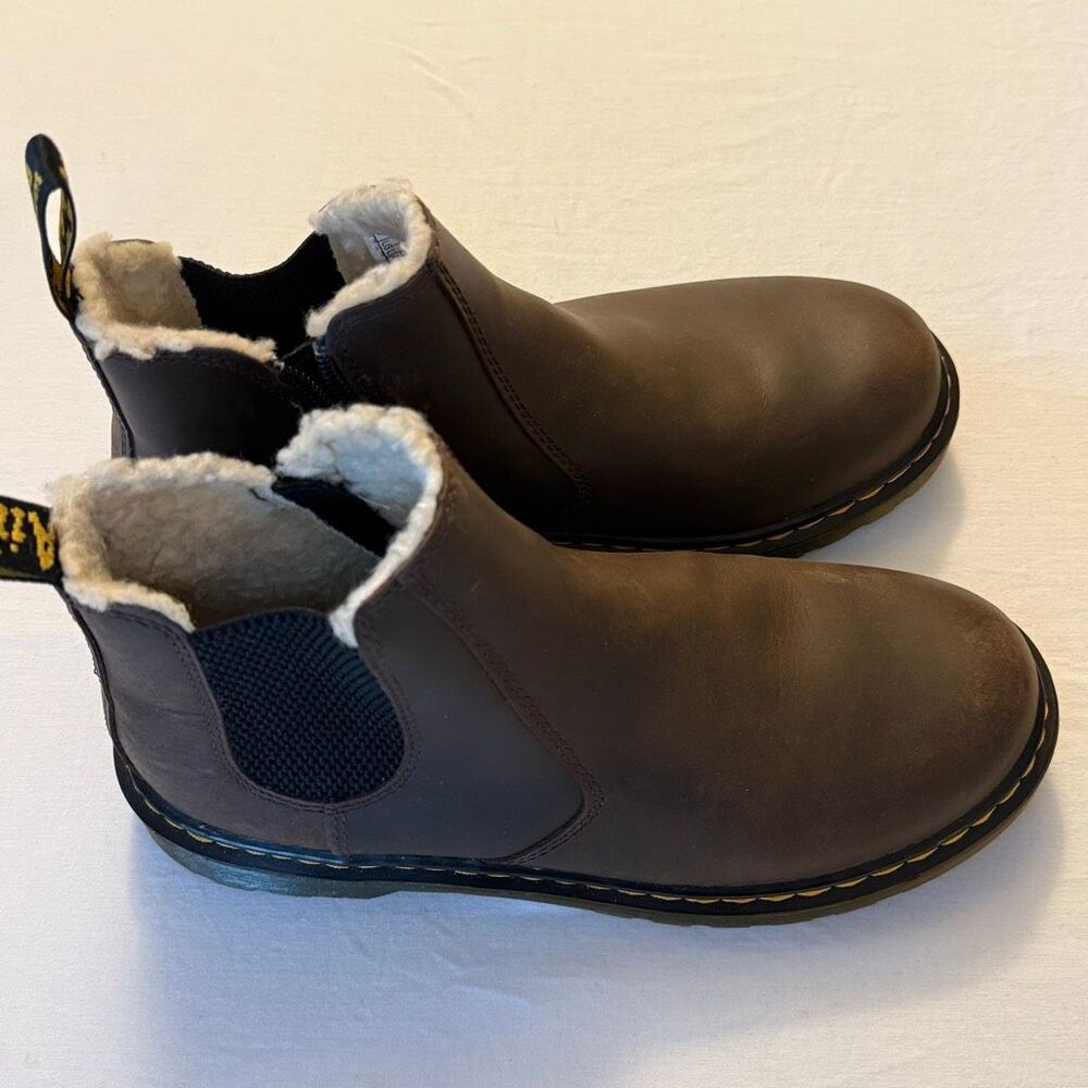 Dr. Martens | 2976 Leonore Brown Leather Faux Fur Chelsea Boots | Women’s 7 - Picture 4 of 13